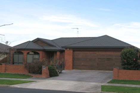 Photo of property in 14 Bouverie Crescent, Flagstaff, Hamilton, 3210