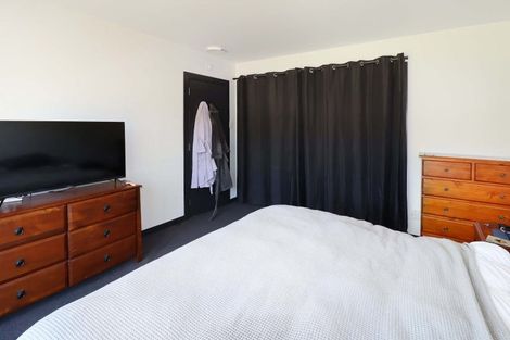 Photo of property in 15 Hinau Grove, Wainuiomata, Lower Hutt, 5014