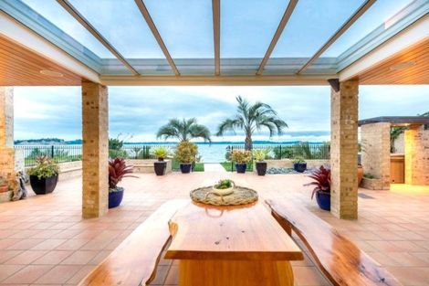 Photo of property in 96 Tindalls Bay Road, Tindalls Beach, Whangaparaoa, 0930