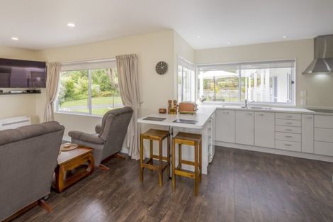 Photo of property in 33 Wi Pere Street, Manakau, Levin, 5573