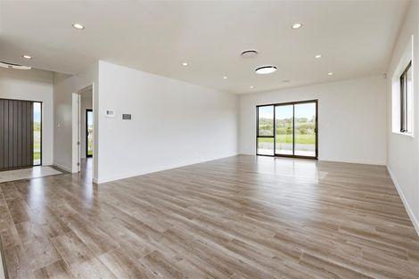 Photo of property in 1 Hutukawa Drive, Beachlands, Auckland, 2018