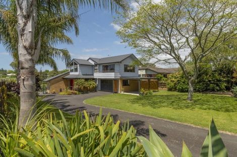 Photo of property in 52 Links View Drive, Omokoroa, 3114