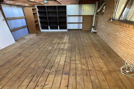 Photo of property in 2/82 Peach Road, Glenfield, Auckland, 0629