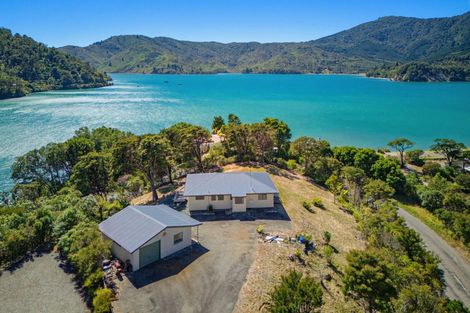 Photo of property in 3 Soucis Lane, Okiwi Bay, French Pass, 7193