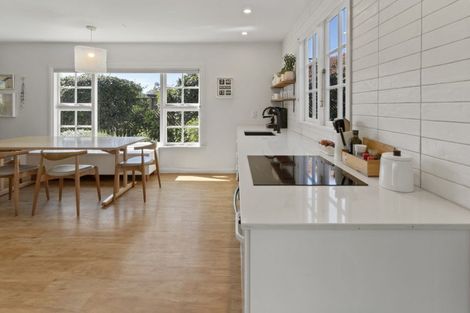 Photo of property in 10 Somerville Lane, Brightwater, 7022