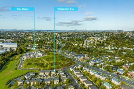 Photo of property in 10 Rosandich Drive, Sunnyvale, Auckland, 0612