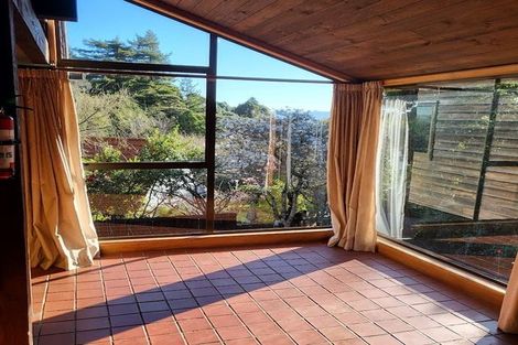 Photo of property in 7 Francis Bell Grove, Lowry Bay, Lower Hutt, 5013