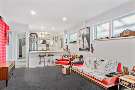 Photo of property in 3 Turei Road, Kawakawa Bay, Papakura, 2585