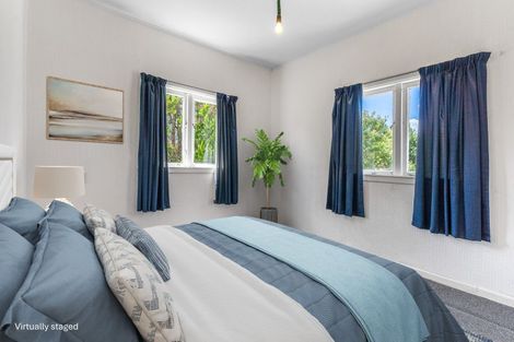 Photo of property in 6 Staveley Avenue, Mount Roskill, Auckland, 1041