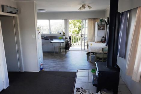 Photo of property in 2/8 Rosebank Terrace, Stoke, Nelson, 7011