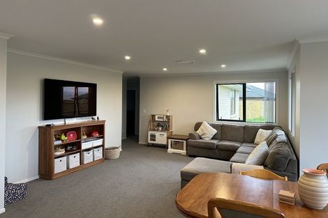 Photo of property in 8 Rayner Lane, Marton, 4710