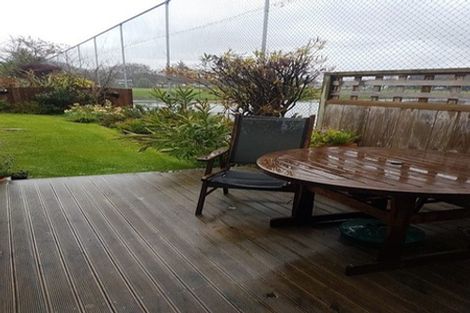 Photo of property in 12a Collingwood Court, Hokowhitu, Palmerston North, 4410