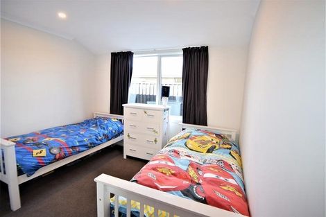 Photo of property in 11 Phoenix Place, Cromwell, 9310