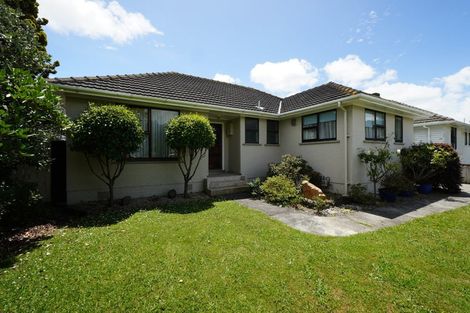 Photo of property in 9 Bristol Crescent, Roslyn, Palmerston North, 4414