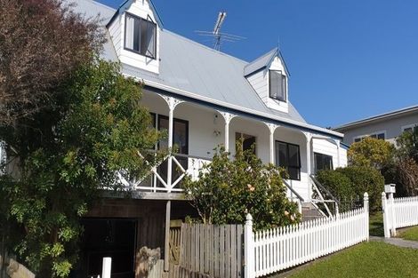 Photo of property in 1 Bevyn Street, Castor Bay, Auckland, 0620