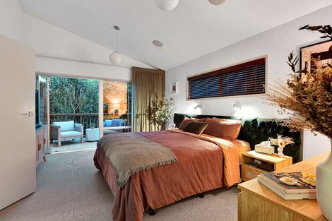Photo of property in 12 Leatham Avenue, Strandon, New Plymouth, 4312