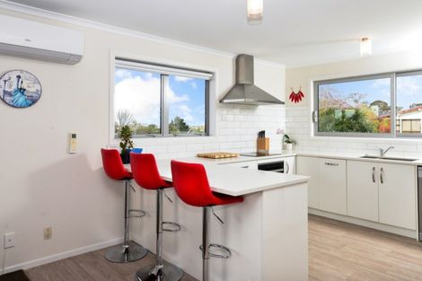 Photo of property in 8 Vincent Place, Dinsdale, Hamilton, 3204