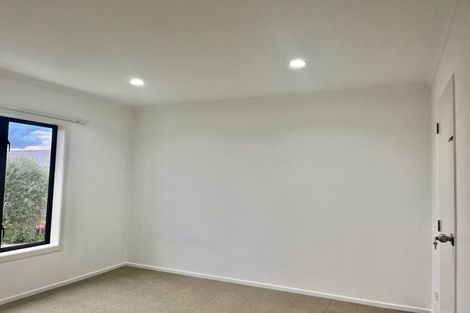 Photo of property in Tuscany Towers, 14/1 Ambrico Place, New Lynn, Auckland, 0600