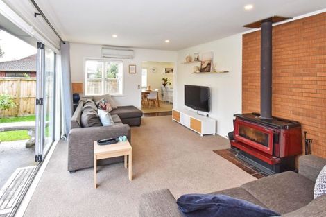 Photo of property in 6 Alpha Street, Papakura, 2110