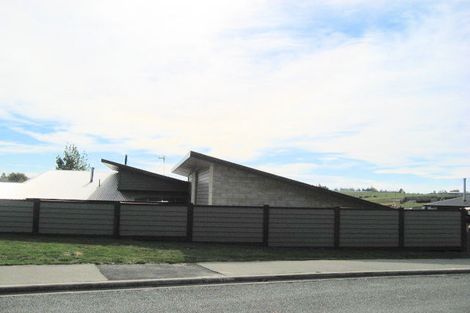 Photo of property in 56 Temple Crescent, Gleniti, Timaru, 7910