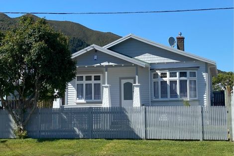 Photo of property in 4 Rossiter Avenue, Waterloo, Lower Hutt, 5011