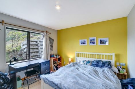 Photo of property in 60b Wynyard Crescent, Fernhill, Queenstown, 9300