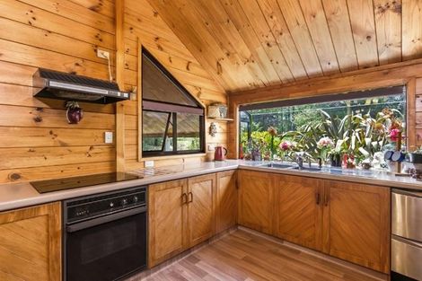 Photo of property in 850 Tukairangi Road, Acacia Bay, Taupo, 3385