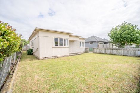 Photo of property in 23 Glasgow Street, Takaro, Palmerston North, 4412