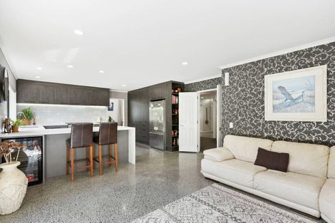 Photo of property in 27 Santa Ana Drive, Dannemora, Auckland, 2016