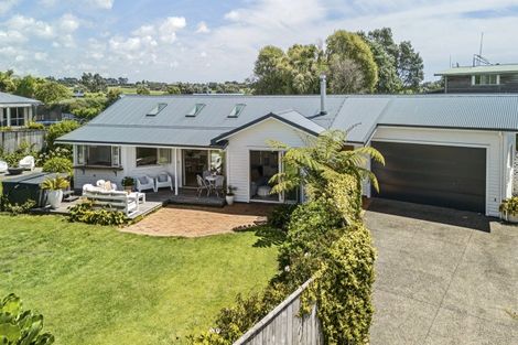 Photo of property in 18a Russell Drive, Oakura, 4314