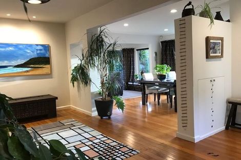 Photo of property in 8 Ocean View Terrace, Sumner, Christchurch, 8081