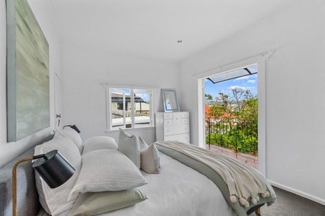 Photo of property in 1/8 Millbrook Road, Henderson, Auckland, 0612