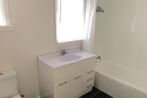 Photo of property in 34 Manor Place, Bryndwr, Christchurch, 8053