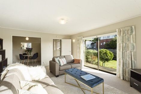 Photo of property in 1 Stanley Street, Kenmure, Dunedin, 9011