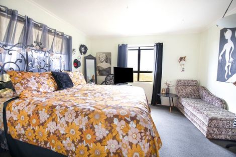 Photo of property in 30 Shrimpton Road, Haumoana, 4102