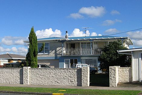 Photo of property in 6 Pine Road, Orewa, 0931