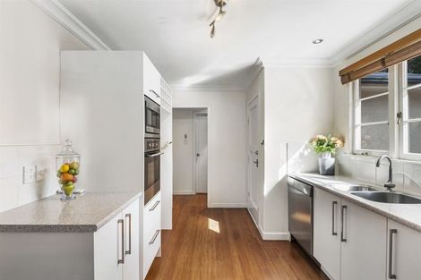 Photo of property in 1/25 Wolsley Avenue, Milford, Auckland, 0620