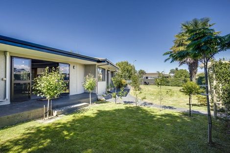Photo of property in 28 Chester Street, Taradale, Napier, 4112
