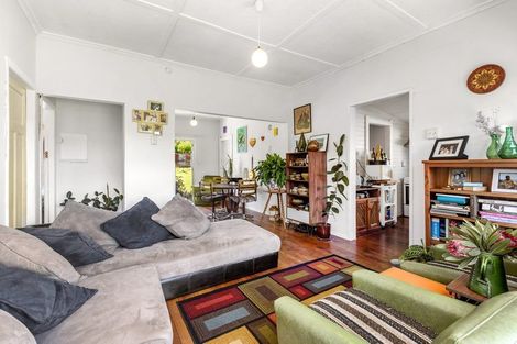 Photo of property in 20 Smith Street, Raglan, 3225