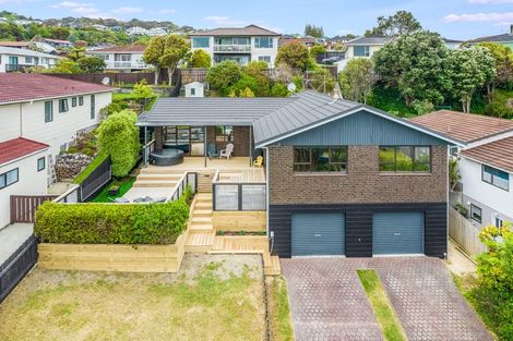 Photo of property in 9 Langwell Place, Papakowhai, Porirua, 5024