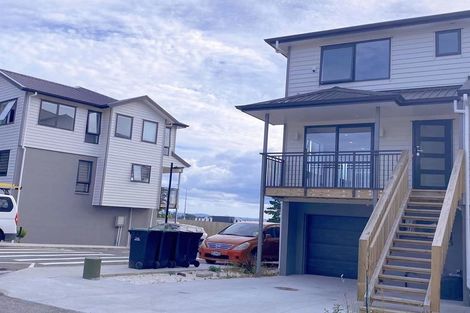 Photo of property in 17 Peony Mews, Oteha, Auckland, 0632