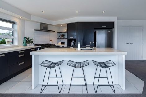 Photo of property in 37a Peter Terrace, Castor Bay, Auckland, 0620