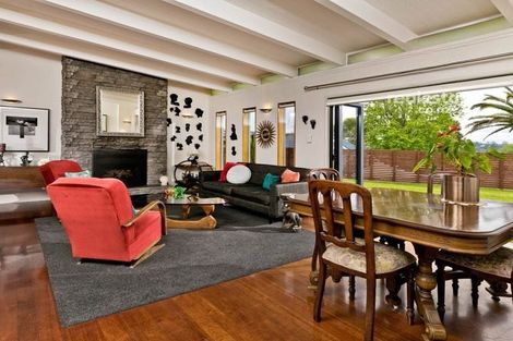 Photo of property in 53a Greenhithe Road, Greenhithe, Auckland, 0632