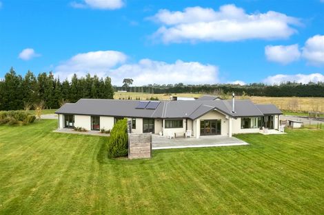 Photo of property in 83 Brackenfield Downs Road, Fernside, Rangiora, 7471