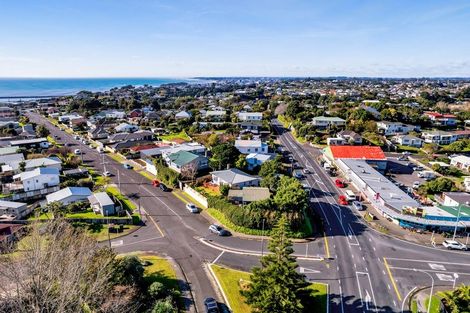 Photo of property in 55 South Road, Blagdon, New Plymouth, 4310