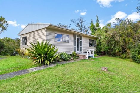 Photo of property in 22 Atkinson Road, Titirangi, Auckland, 0604