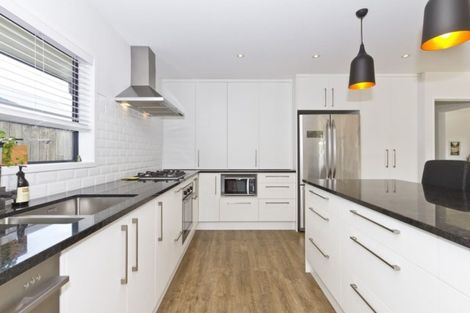 Photo of property in 8 Magnolia Lane, Kaukapakapa, Helensville, 0875