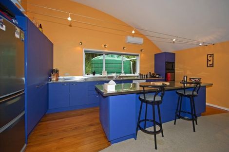 Photo of property in 4 Okoka Road, Omiha, Waiheke Island, 1081