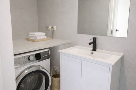 Photo of property in 3/358 Main Road, Huapai, Kumeu, 0810