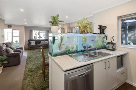 Photo of property in 4b Hollies Crescent, Johnsonville, Wellington, 6037